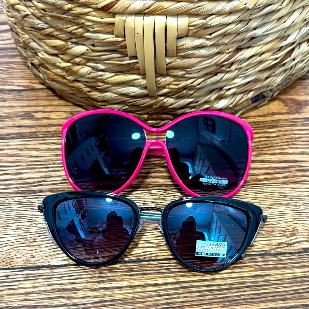 Set of Women’s Sunnies